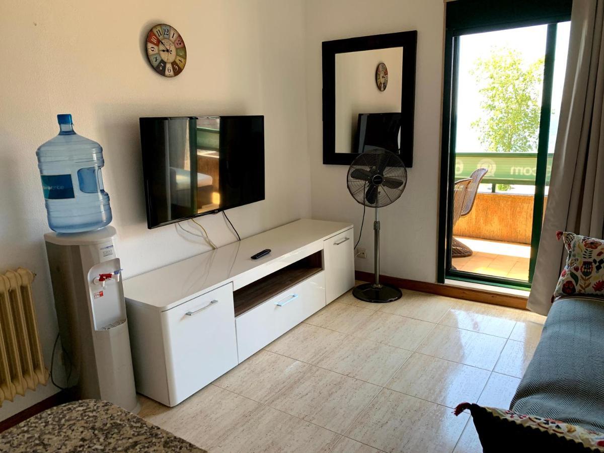 Apartamentos En Playa De Samil Primera Linea De Playa Pe Na Areia Виго Экстерьер фото